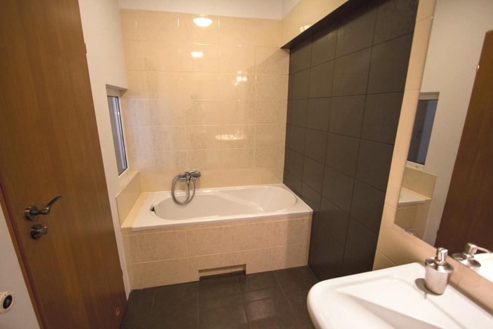 Hotel George 2*
